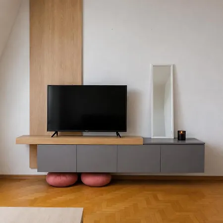 Cozy At Center Of Daire *